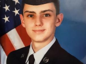 Official USANG portrait of Jack Teixeira. A young white American man looks into the camera wearing his U.S. Air National Guard uniform 
