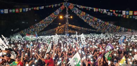 Kurdish people gathered in Diyarbakır for HDP's election rally
