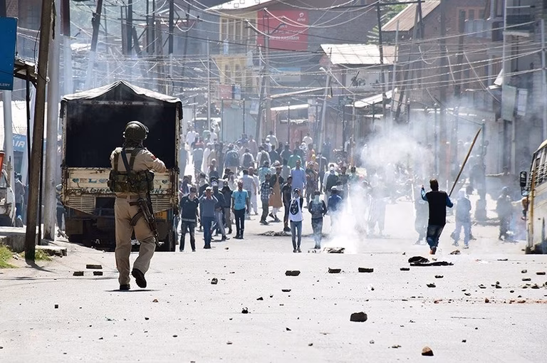 Police in Kashmir confronting violent protesters December 2018